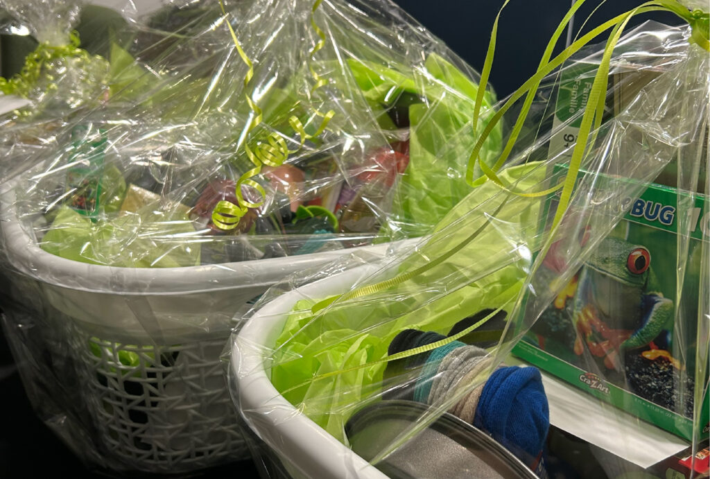 Symmetry Lighting team giving back to Mom2Mom: a local Vancouver charity.